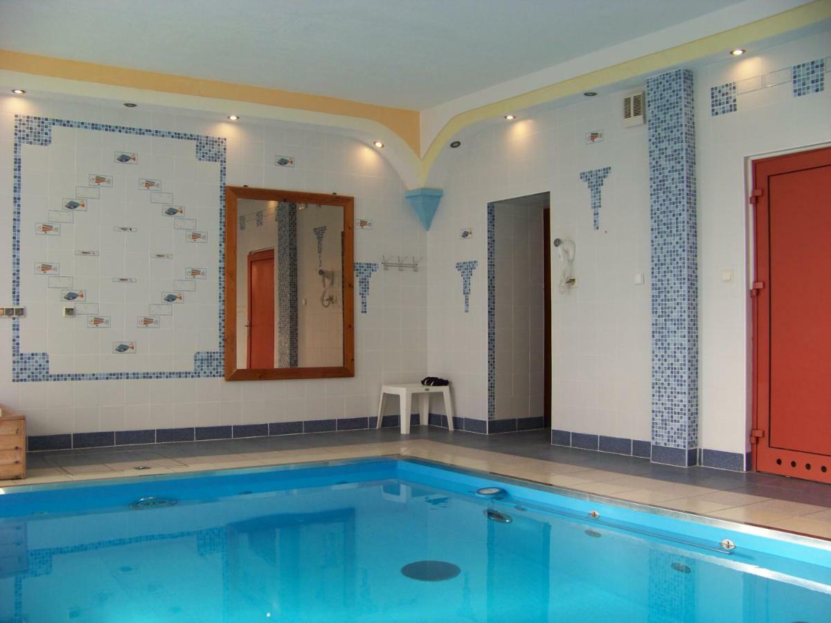 Sapphire Apartment Rewal Luaran gambar